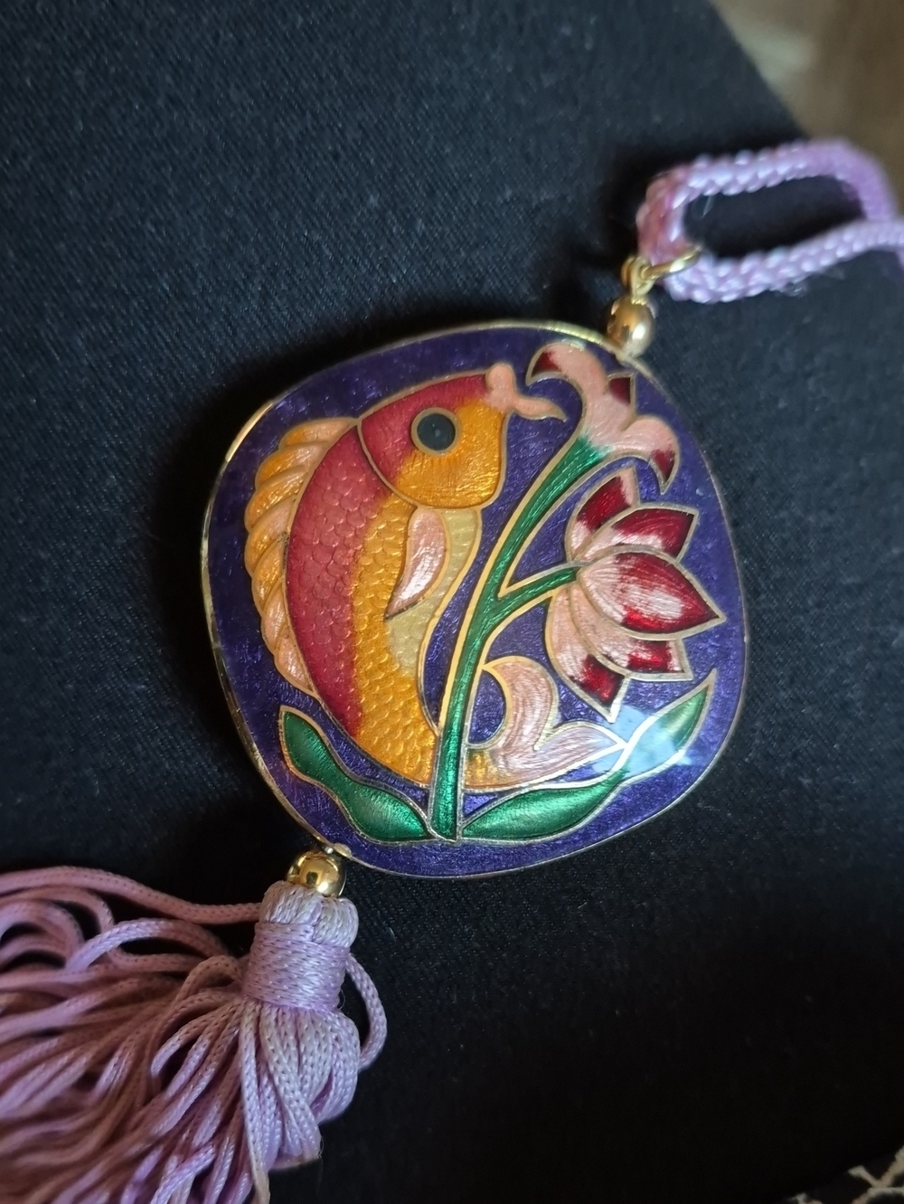 VINTAGE CLOISONNE PENDANT